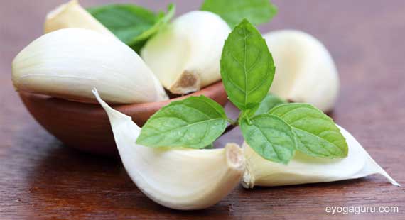 Benefits of eating raw garlic every morning 